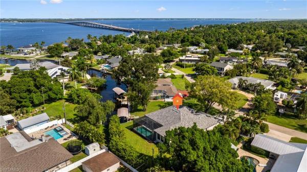 Georgetown, 34 George Town, Fort Myers, Florida 33919, image 3