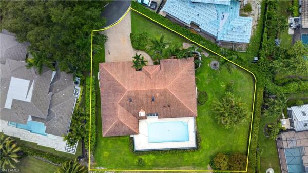 Pelican Bay Woods, 700 Hollybriar Ln, Naples, Florida 34108, image 1