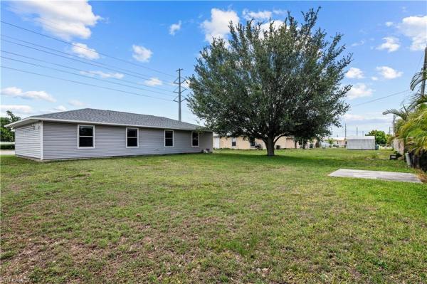 Cape Coral, 612 Santa Barbara Blvd, Cape Coral, Florida 33991, image 1
