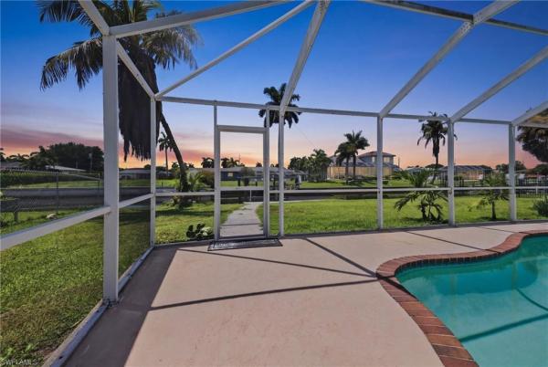 Yacht Club, 5224 Tower Dr, Cape Coral, Florida 33904, image 3
