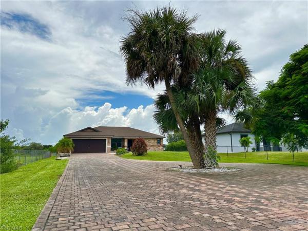 Golden Gate Estates, 2744 NE 39th Ave, Naples, Florida 34120, image 1