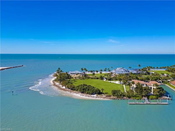 Port Royal, 230 & 240 Bay Rd, Naples, Florida 34102, image 2