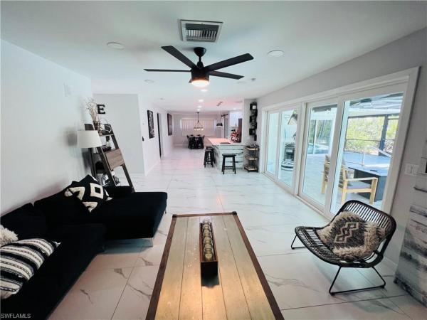 Flamingo Estates, 4439 Parrot Ave, Naples, Florida 34104, image 2