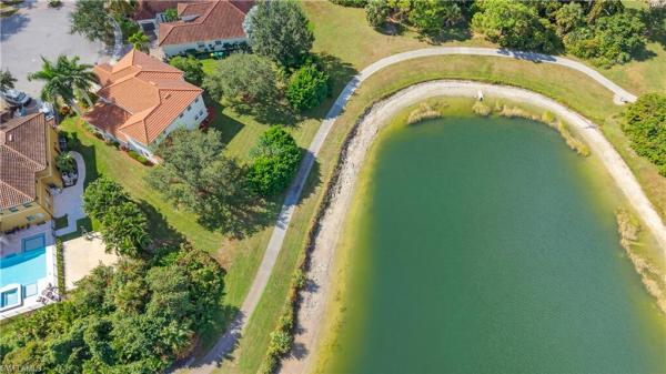 Valencia Country Club, 2212 Vardin Pl, Naples, Florida 34120, image 2