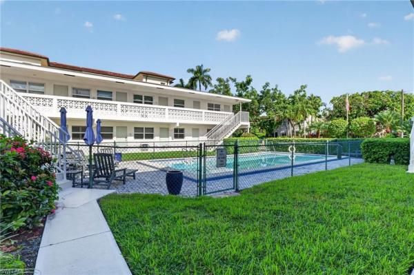 534 S 4th Ave #3, Naples, Florida 34102, image 3