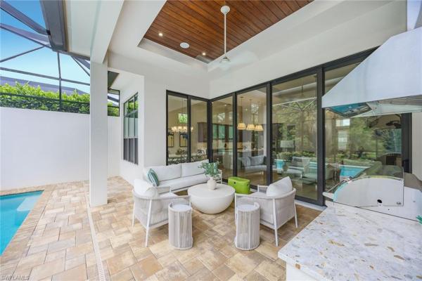 Coco Lakes, 2935 Coco Lakes Dr, Naples, Florida 34105, image 1