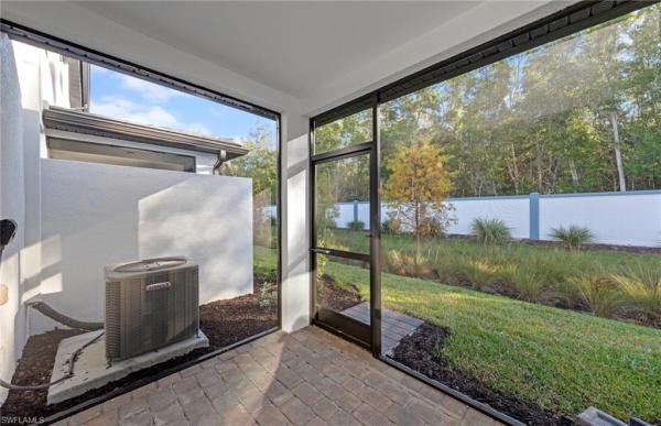 Solis Grande, 27828 Solis Grande Dr, Bonita Springs, Florida 34135, image 2
