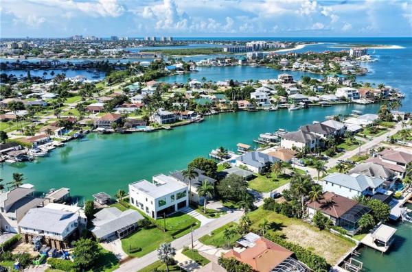 Isles Of Capri, 144 W Pago Pago Dr, Naples, Florida 34113, image 1
