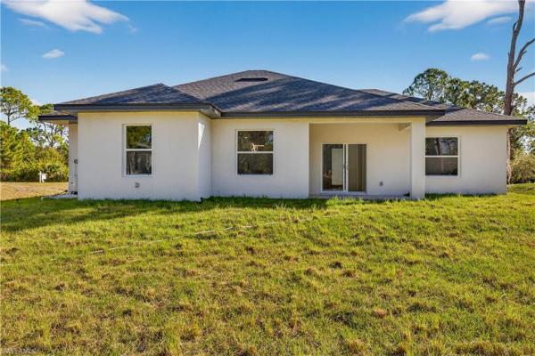 Lehigh Acres, 392 S Charwood Ave, Lehigh Acres, Florida 33974, image 1