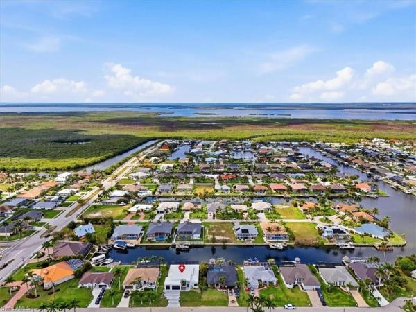 Cape Coral Residential, 4122 27th Pl, Cape Coral, Florida 33914, image 3