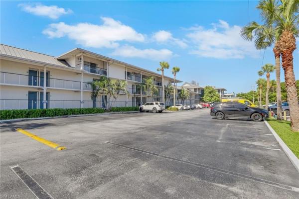 900 S Broad Ave #139, Naples, Florida 34102, image 2