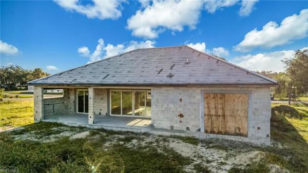 Heitmans, 27549 Oregon St, Bonita Springs, Florida 34135, image 2