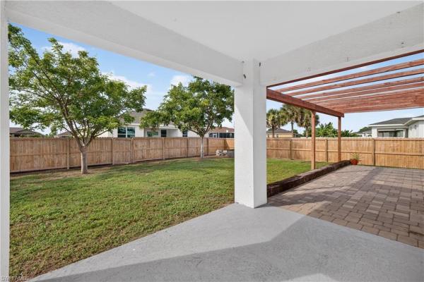 Cape Coral Residential, 204 28th Ter, Cape Coral, Florida 33993, image 2