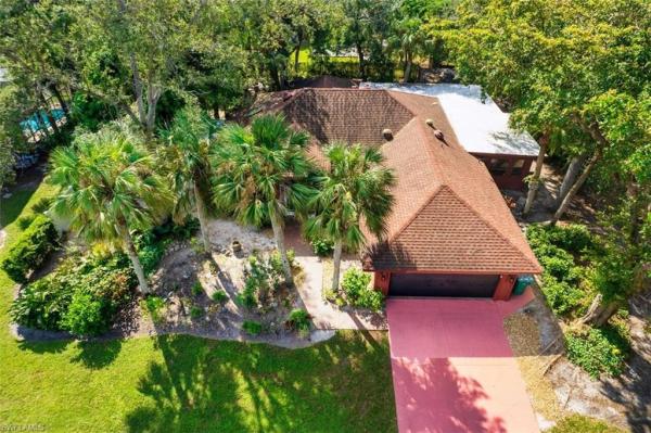 River Reach, 2490 Outrigger Ln, Naples, Florida 34104, image 2