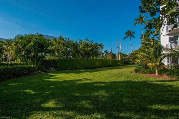 1300 N Gulf Shore Blvd #406, Naples, Florida 34102, image 3