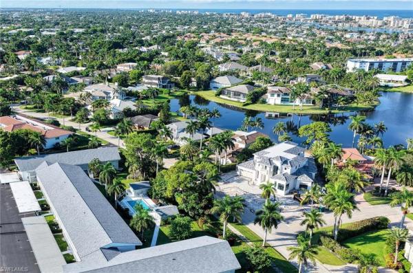 4126 Belair Ln #A4, Naples, Florida 34103, image 3