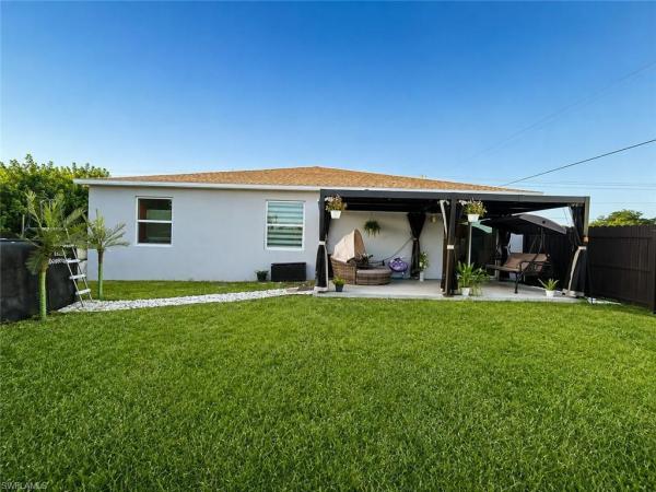 Lehigh Acres Residential, 3001 SW 40th St, Lehigh Acres, Florida 33976, image 1