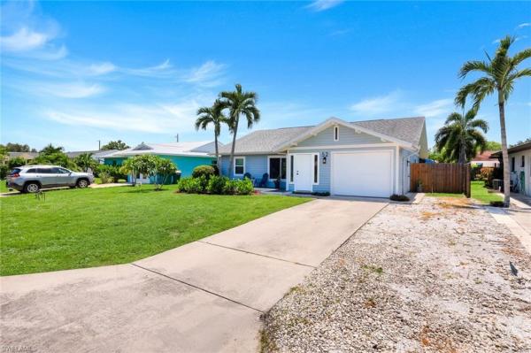52 1st St, Naples, Florida 34134, image 1