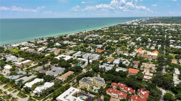 Sandy Cay At Olde Naples, 300 S 3rd Ave #3, Naples, Florida 34102, image 3