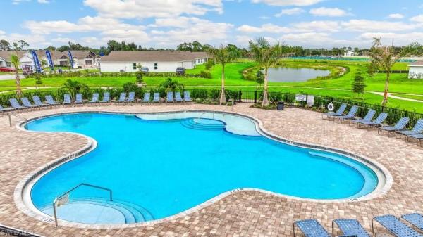 Bentley Crossing, 1283 Brooklands Dr, Fort Myers, Florida 33905, image 3