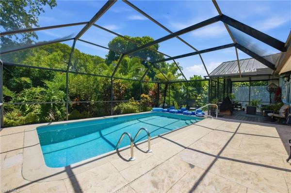Turnbury, 221 Channing Ct, Naples, Florida 34110, image 1