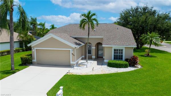 22178 Seashore Cir, Estero, Florida 33928, image 3