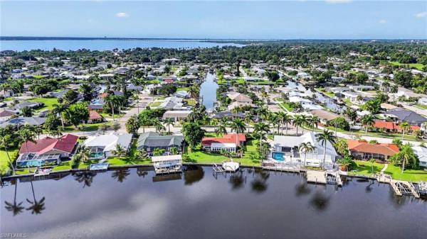 Lochmoor Waterway Estates, 1802 Lakeview Blvd, North Fort Myers, Florida 33903, image 3