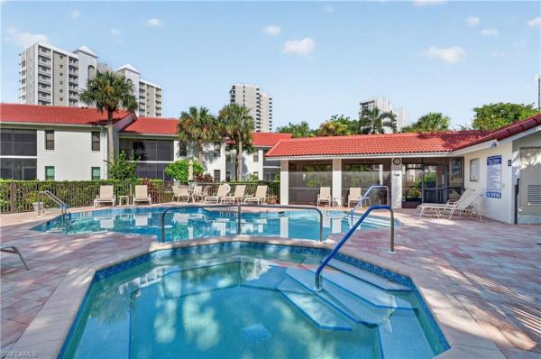 599 Serendipity Dr, Naples, Florida 34108, image 1