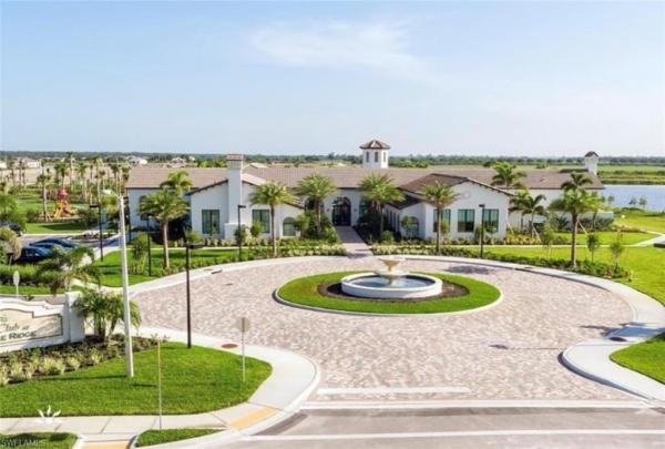5487 Cassidy Ln, Naples, Florida 34142, image 1