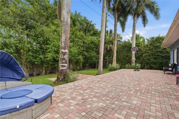 Lakewood, 4561 Beechwood Lake Dr, Naples, Florida 34112, image 2