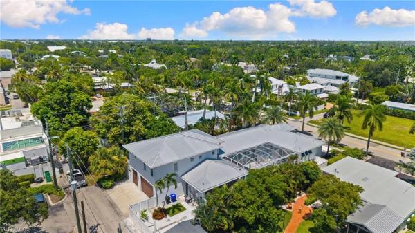Lake Park, 665 N 10th St, Naples, Florida 34102, image 1
