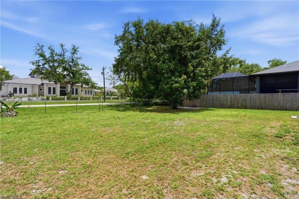 River Manor, 55 Aqua Ln, North Fort Myers, Florida 33903, image 3