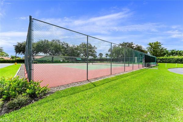589 Lambton Ln, Naples, Florida 34104, image 2