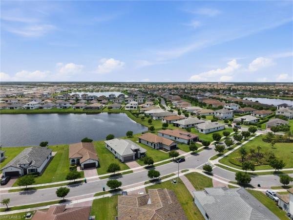 4993 Ofanto Ln, Naples, Florida 34142, image 3
