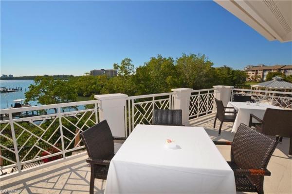 Cayman On Mainsail Place, 682 Catamaran Ct, Naples, Florida 34110, image 1