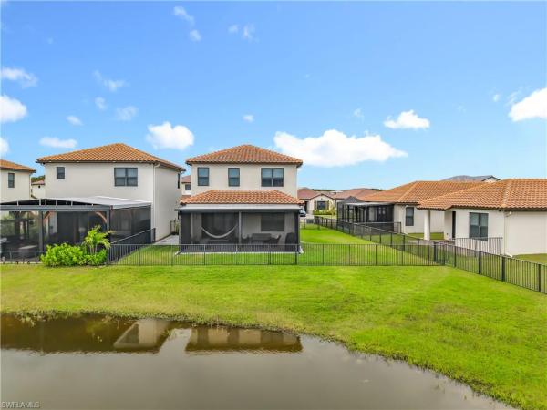5696 Argento Dr, Naples, Florida 34142, image 3