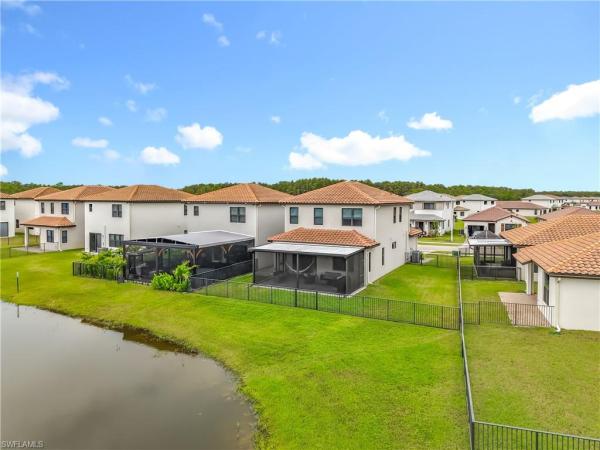 5696 Argento Dr, Naples, Florida 34142, image 2