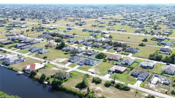 Cape Coral Residential, 2458 9th Ter, Cape Coral, Florida 33993, image 1