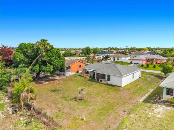 Lehigh Acres, 4102 SW 4th St, Lehigh Acres, Florida 33976, image 1