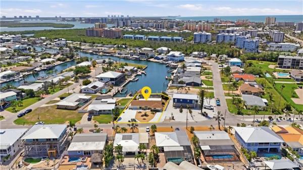 Fairview Isles, 120 Albatross St, Fort Myers Beach, Florida 33931, image 2