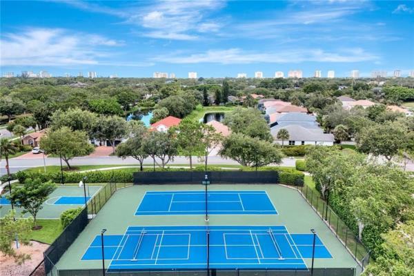 7052 Timberland Cir, Naples, Florida 34109, image 1