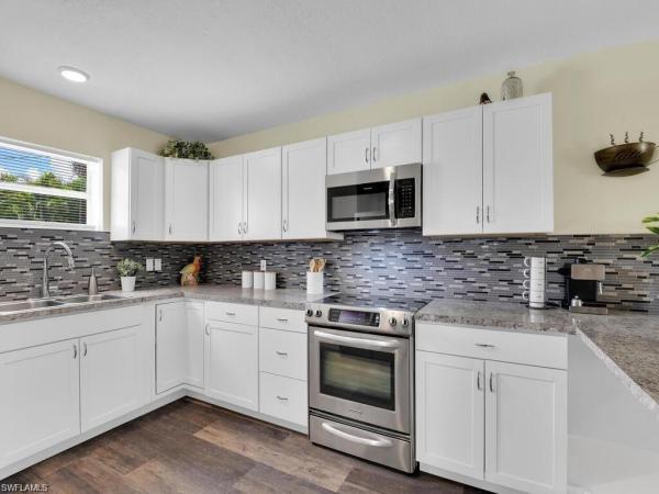 Cottage Point, 16945 Windcrest Dr, Fort Myers, Florida 33908, image 3