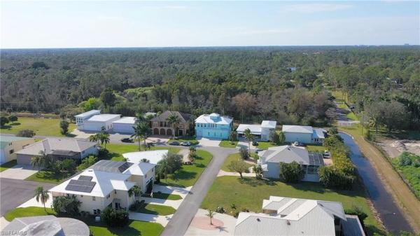 3967 Skyway Dr, Naples, Florida 34112, image 2