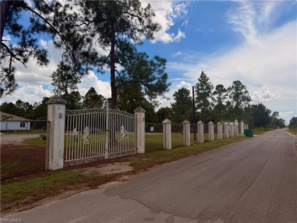 Naples No HOA, 1510 Dove Tree St, Naples, Florida 34117, image 1