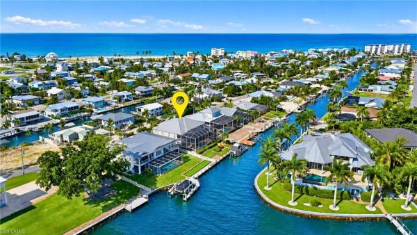 Holiday Heights, 5575 Avenida Pescadora, Fort Myers Beach, Florida 33931, image 2