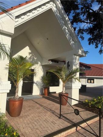495 Veranda Way #A201, Naples, Florida 34104, image 1