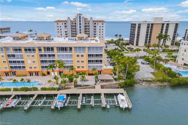 9566 Gulf Shore Dr #201, Naples, Florida 34108, image 1