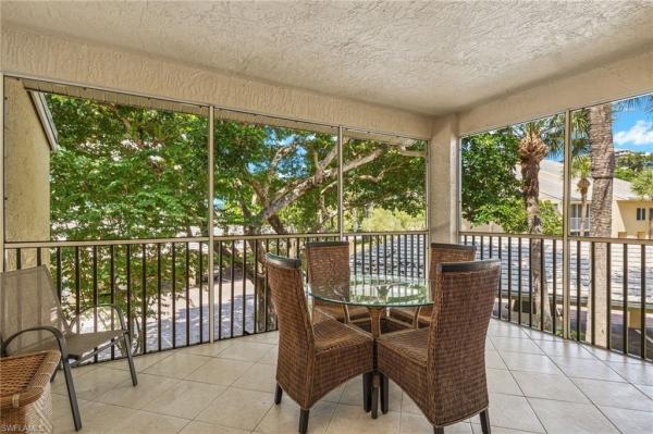 5817 Glencove Dr #405, Naples, Florida 34108, image 1
