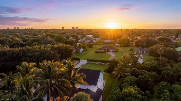 20661 Tanglewood Ln, Estero, Florida 33928, image 2