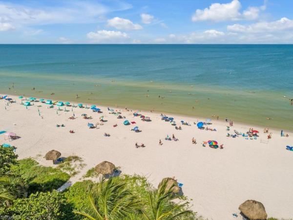 Aqualane Shores, 580 S 15th Ave, Naples, Florida 34102, image 1